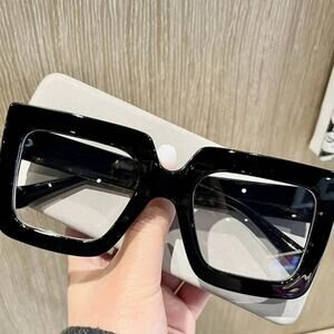 Black Frame Oversized Sunglasses